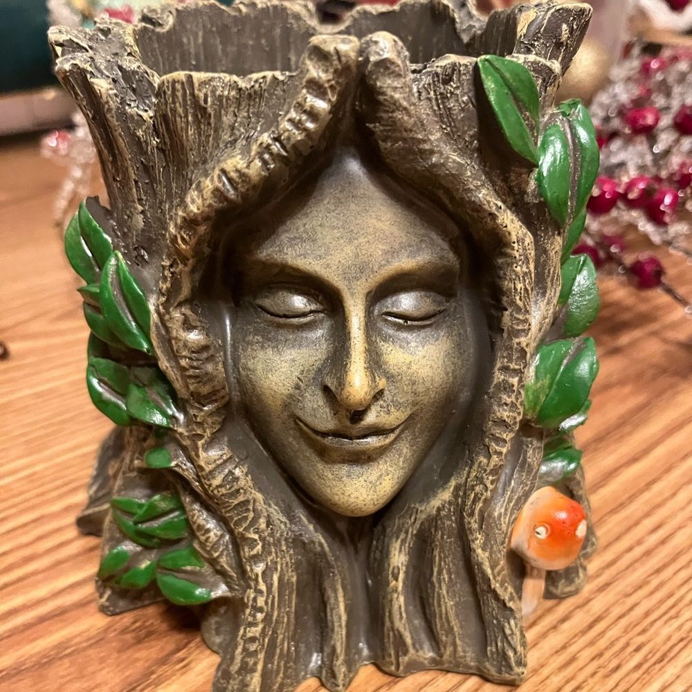 Spirit of equinox pot